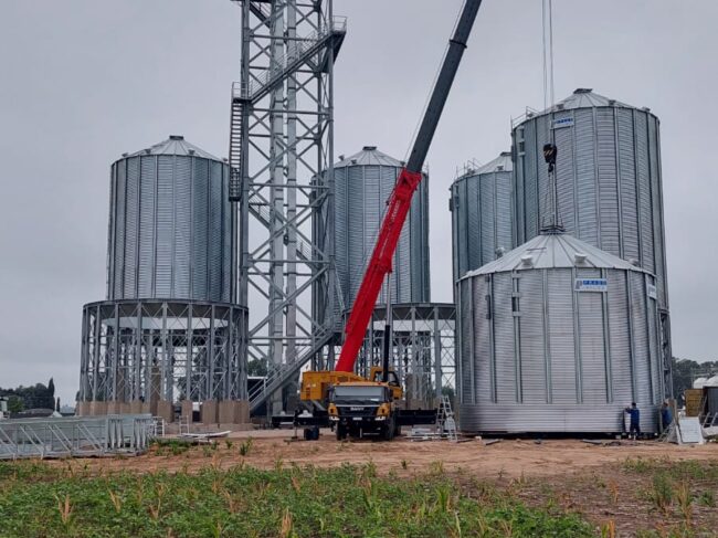 proyecto prado silos con silos metálicos